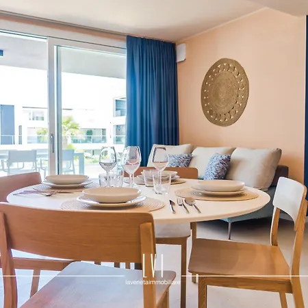 Oasisole Con Terrazza E Piscina