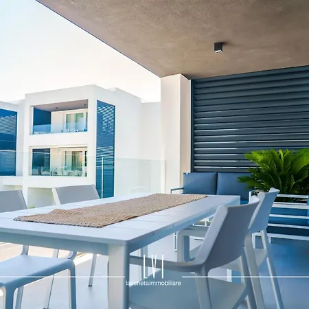 Oasisole Con Terrazza E Piscina Apartament *