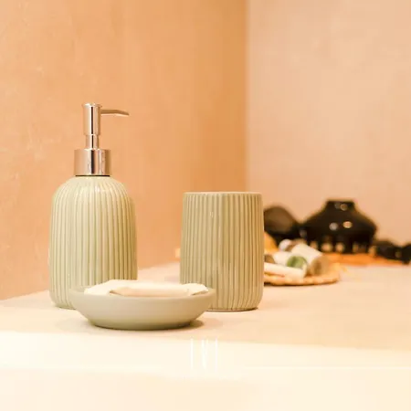 Apartament Oasisole Con Terrazza E Piscina *