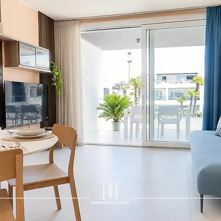 Oasisole Con Terrazza E Piscina Apartament