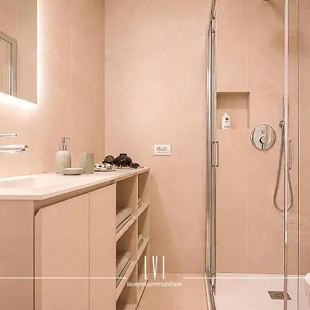 Oasisole Con Terrazza E Piscina
