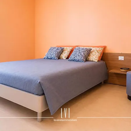 Oasisole Con Terrazza E Piscina