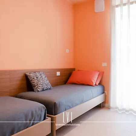 Oasisole Con Terrazza E Piscina Daire *